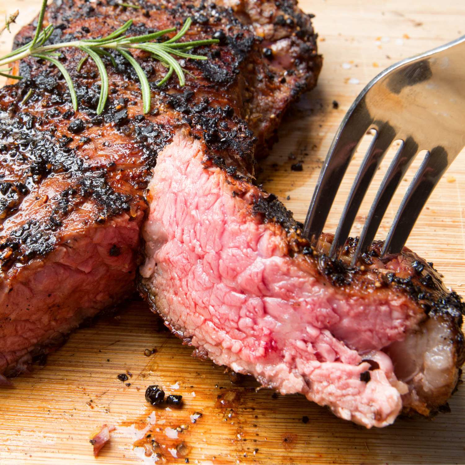 Hosting a Steak Night: Tips for Preparing and Serving the Best Steaks
