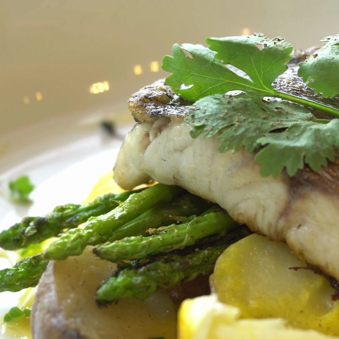 Pan Searing Halibut | MeatKing.hk