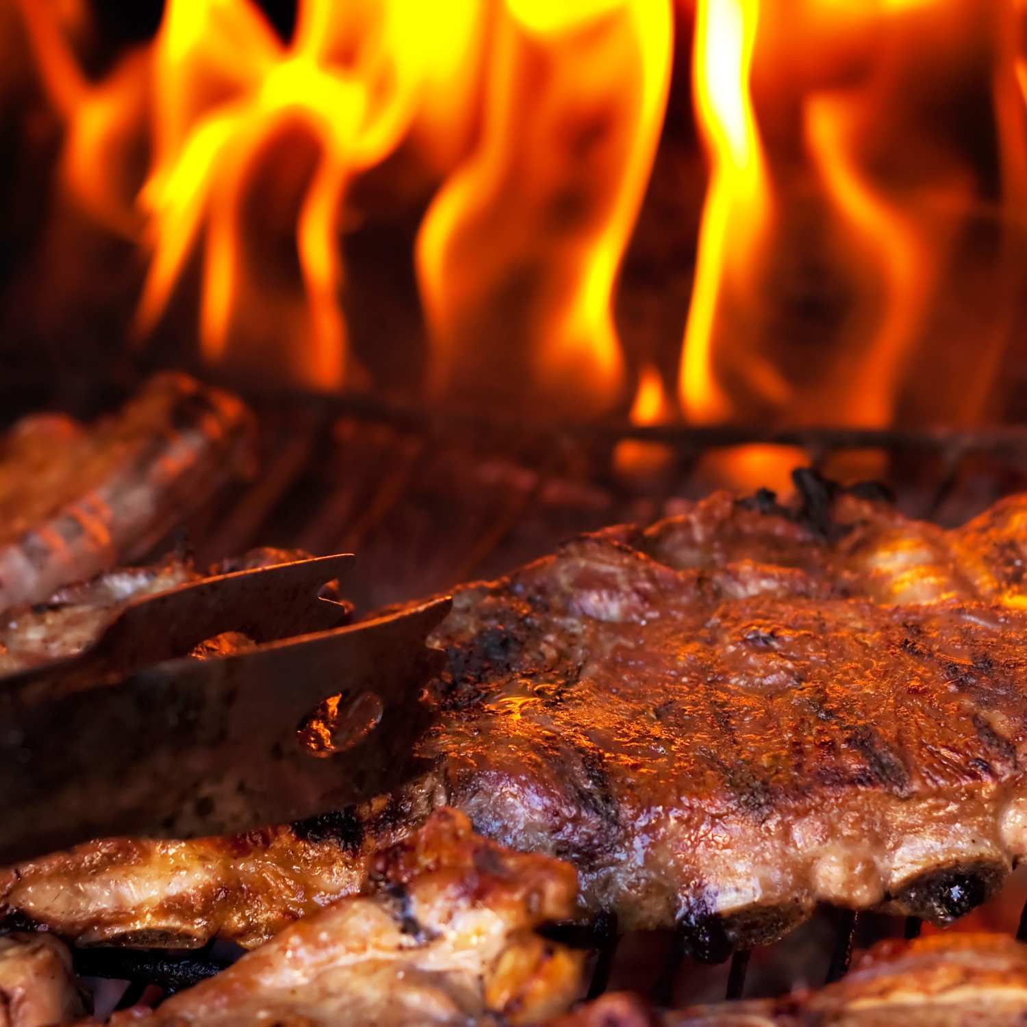 Top 10 Meat Grills for Your Backyard BBQ