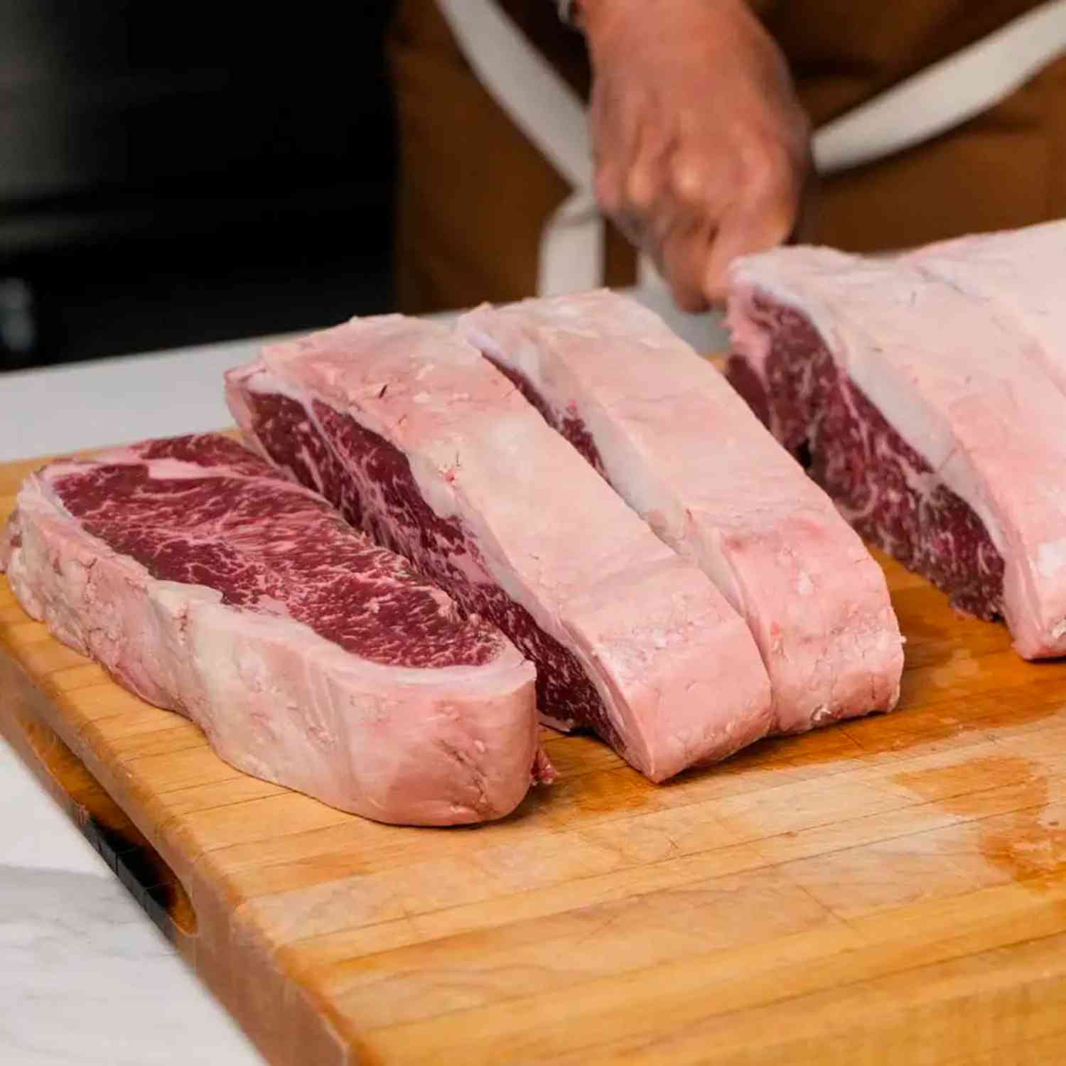 US Premium Wagyu Striploin Steak from MeatKing.hk2