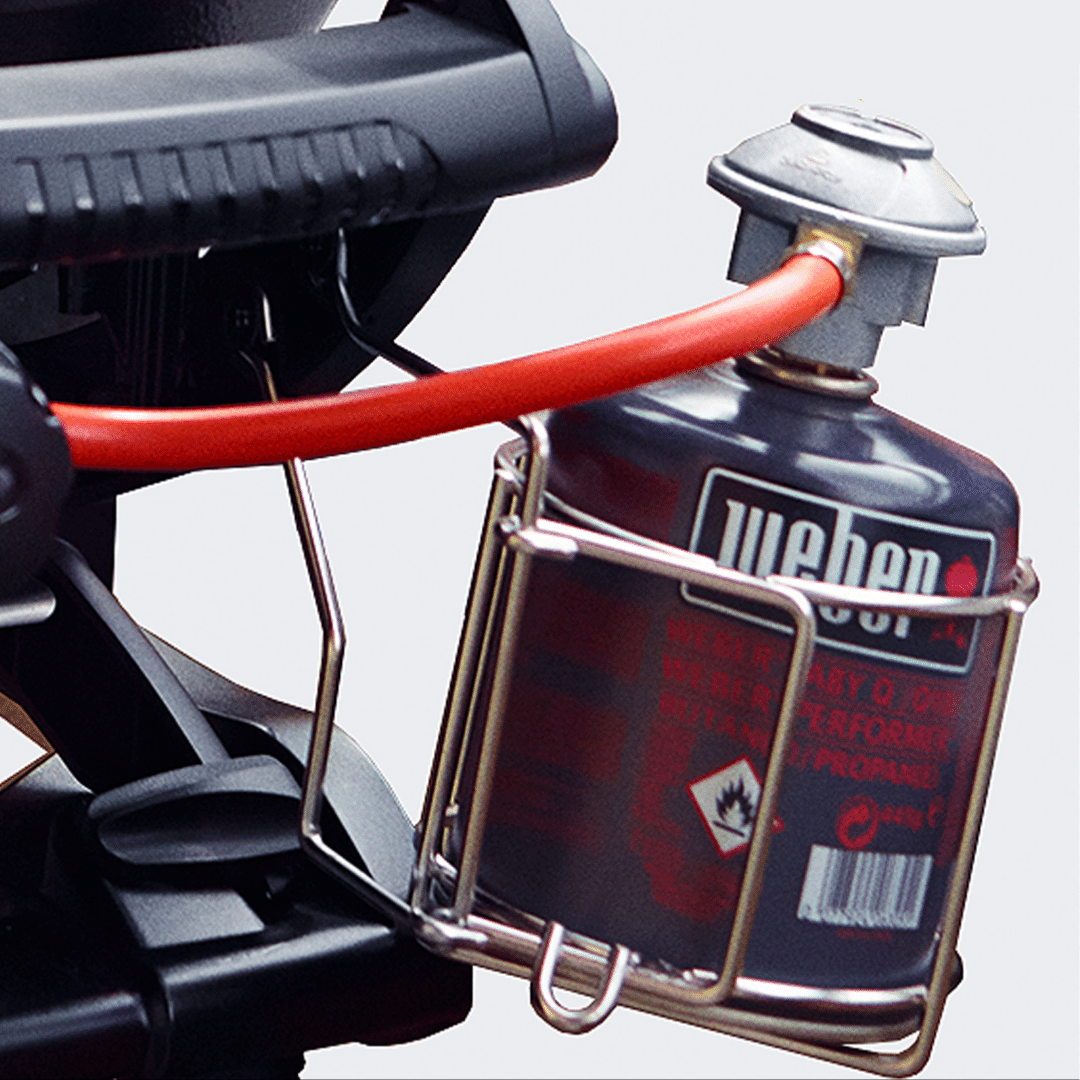 Weber Q1250 Grill in black color perfect for outdoor cooking available at MeatKing.hk8