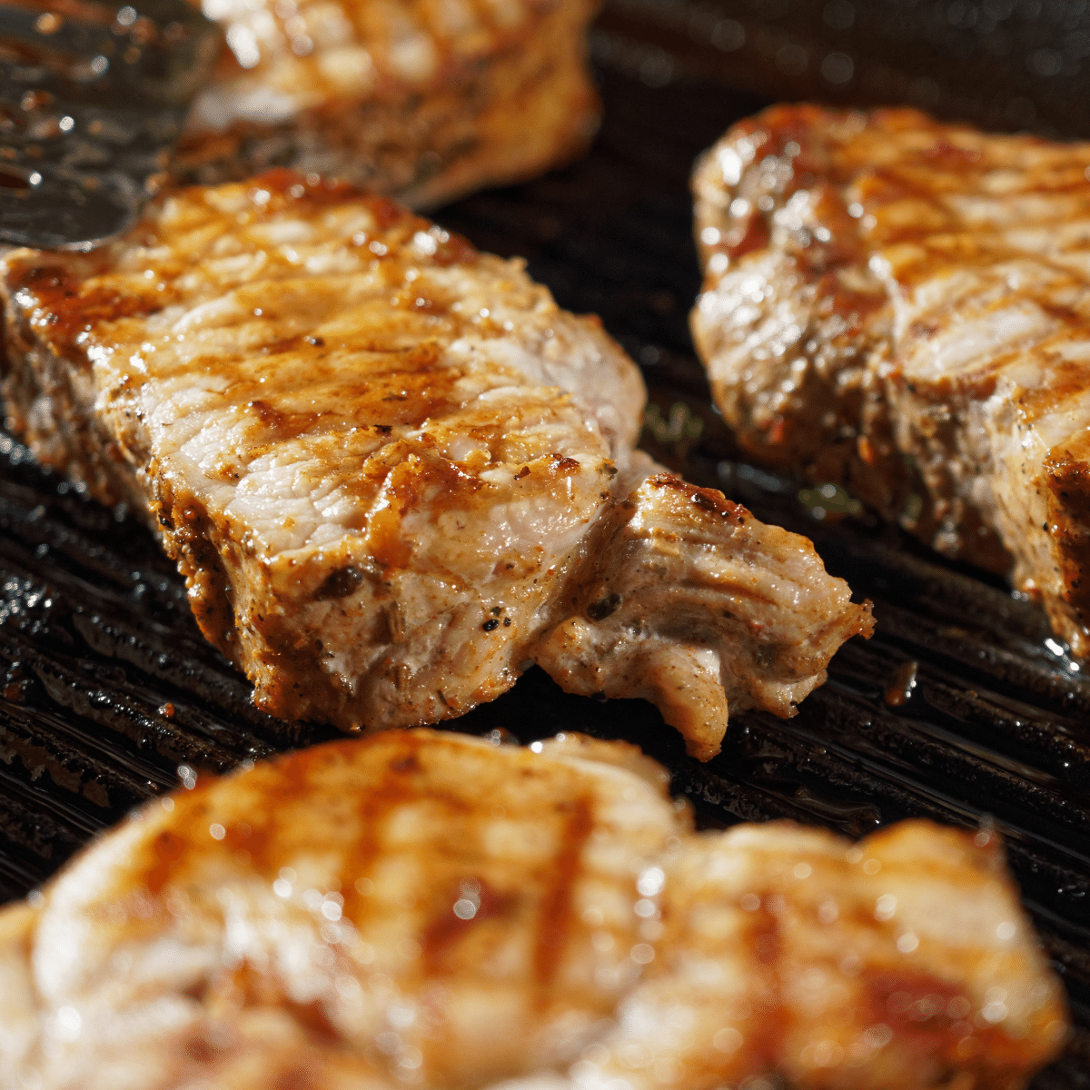 Juicy Spanish Duroc Pork Chop from MeatKing.hk4