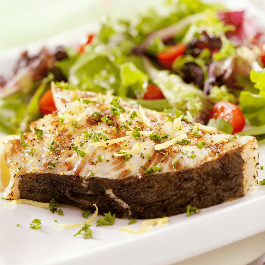 Fresh Alaskan Wild-Catch Halibut Steaks from MeatKing.hk3