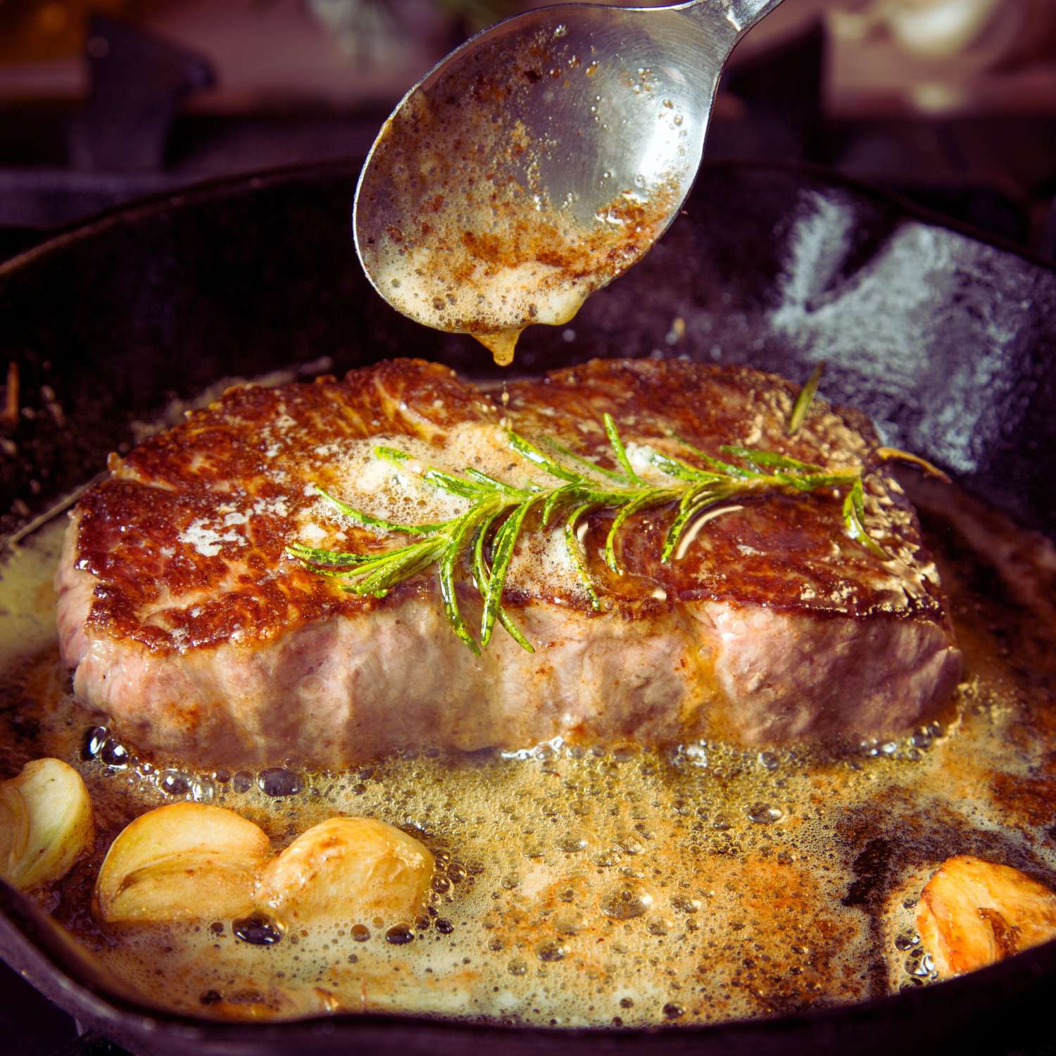 Easy Garlic Rosemary Steak Recipe | MeatKing.hk