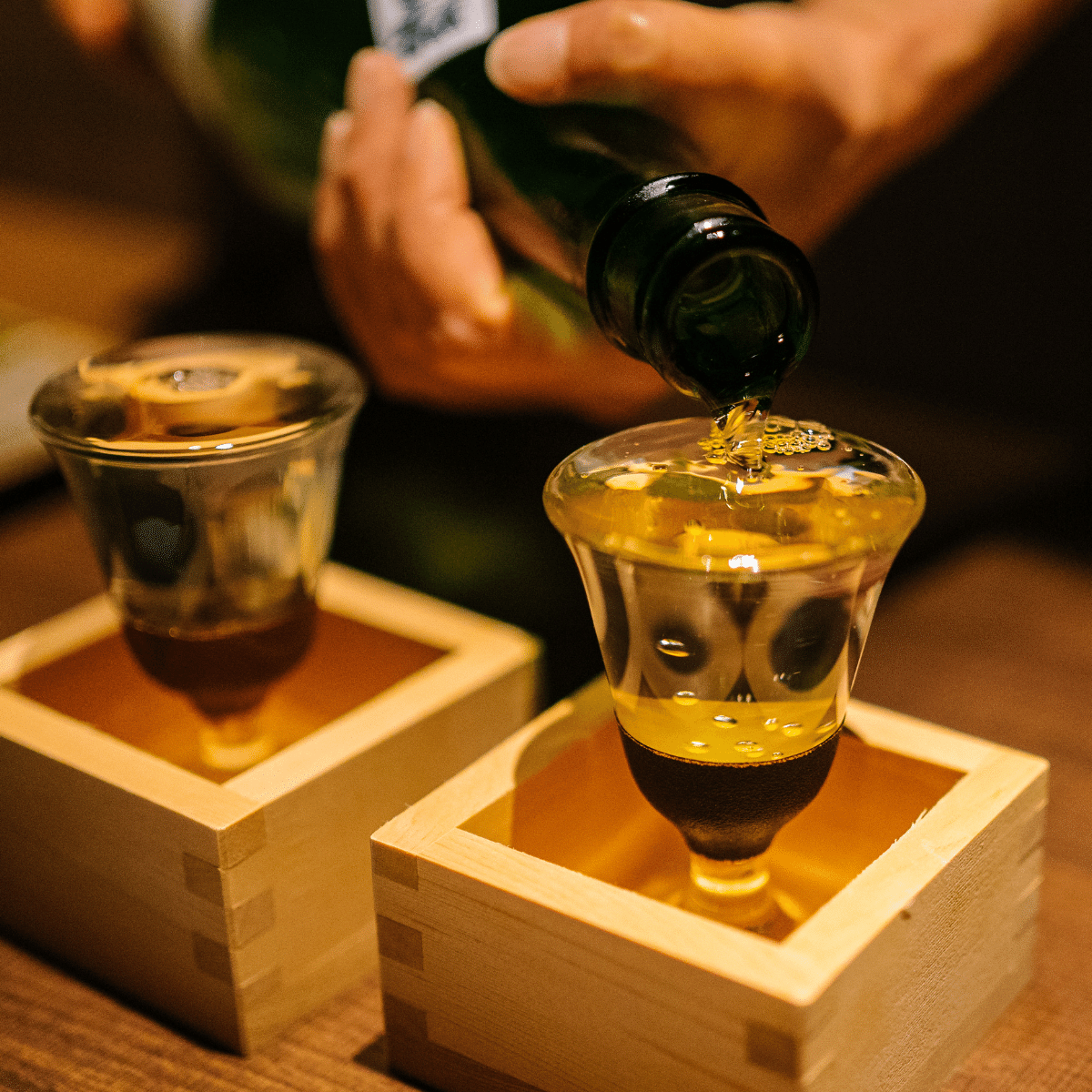Pouring Sake into Masu Cup | MeatKing.hk
